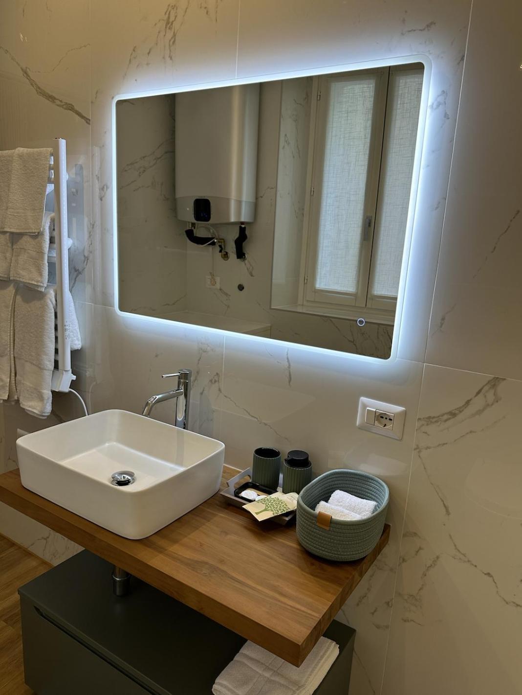 The Captain'S Apartments Sirocco - City Center Leonardo Academy 塞斯托卡伦代 外观 照片